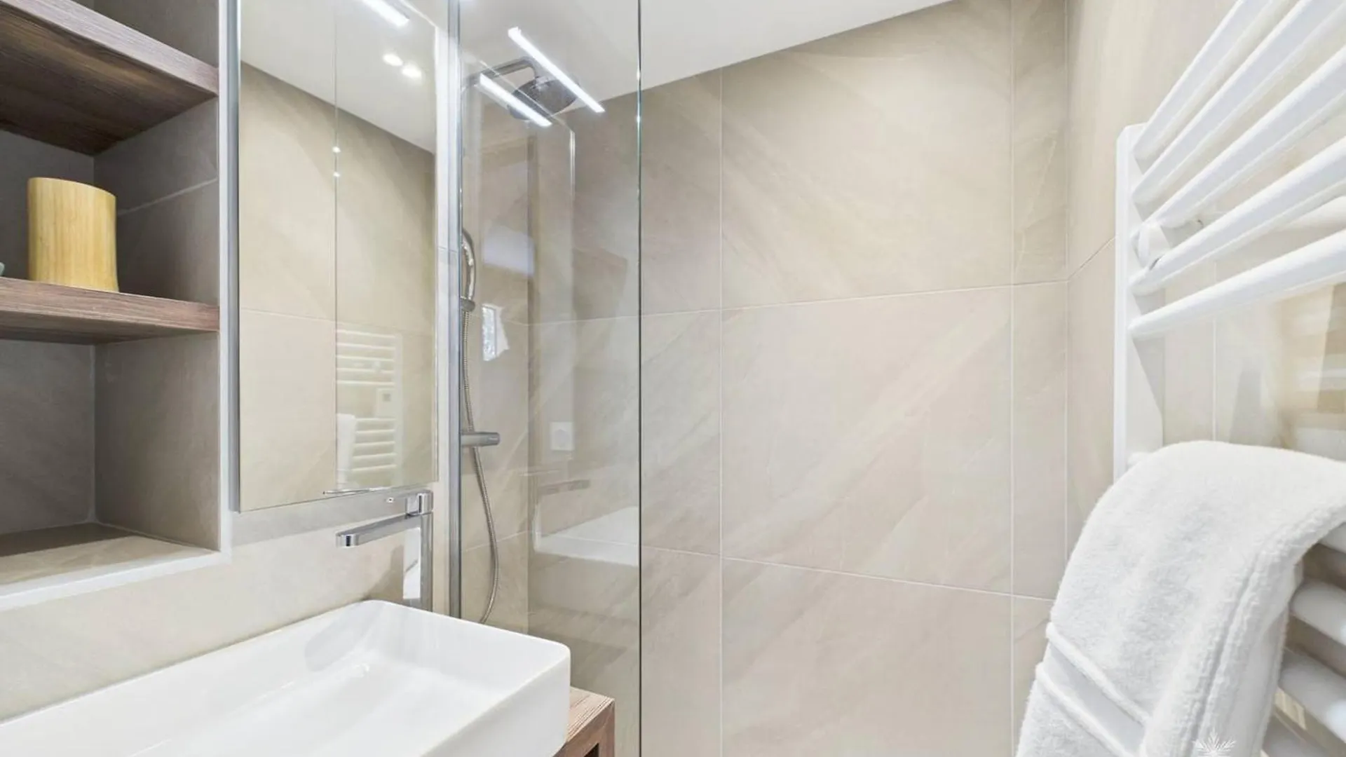 Montvalezan Appartement T4 Moderne, 8-10 Pers, Proche Pistes, Parking, Wifi - Fr-1-398-672